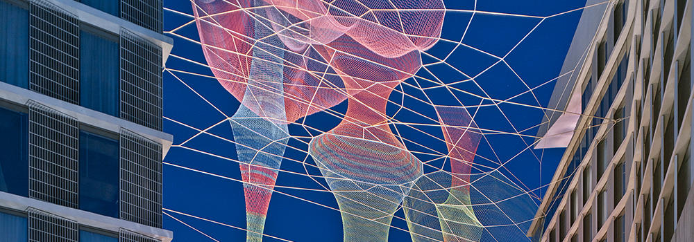 janet-echelman_0001_Dream Catcher_Echelman_PhotoBennyChan_38256.jpg